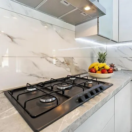 Mit Privatpool Fuer 8 Personen Ca 200 Qm In Rovinj, Istrien Istrische Riviera Holiday home *